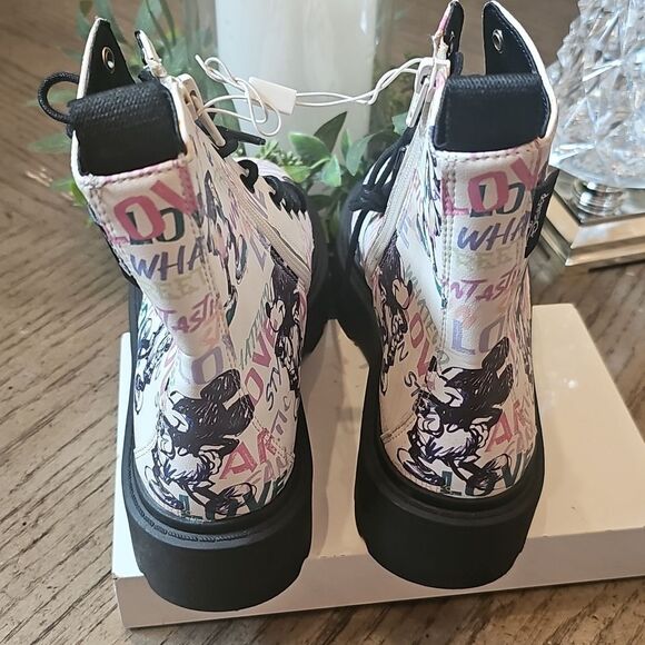 Disney Mickey Mouse 100th Anniversary Boots Size 7 NWT Zara - Picture 8 of 12